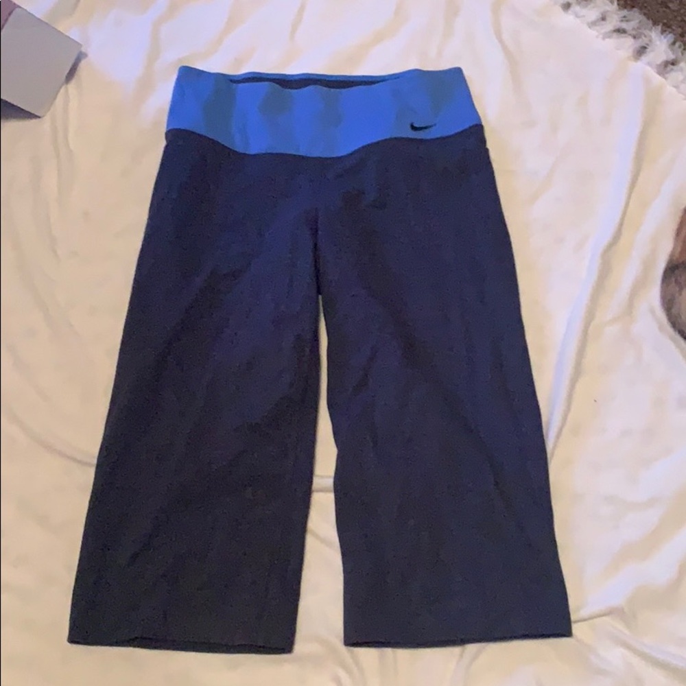 Nike dri fit crop leggings